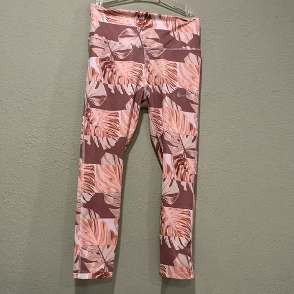 Nike Dri-Fit cropped leggings - Picture 1 of 5